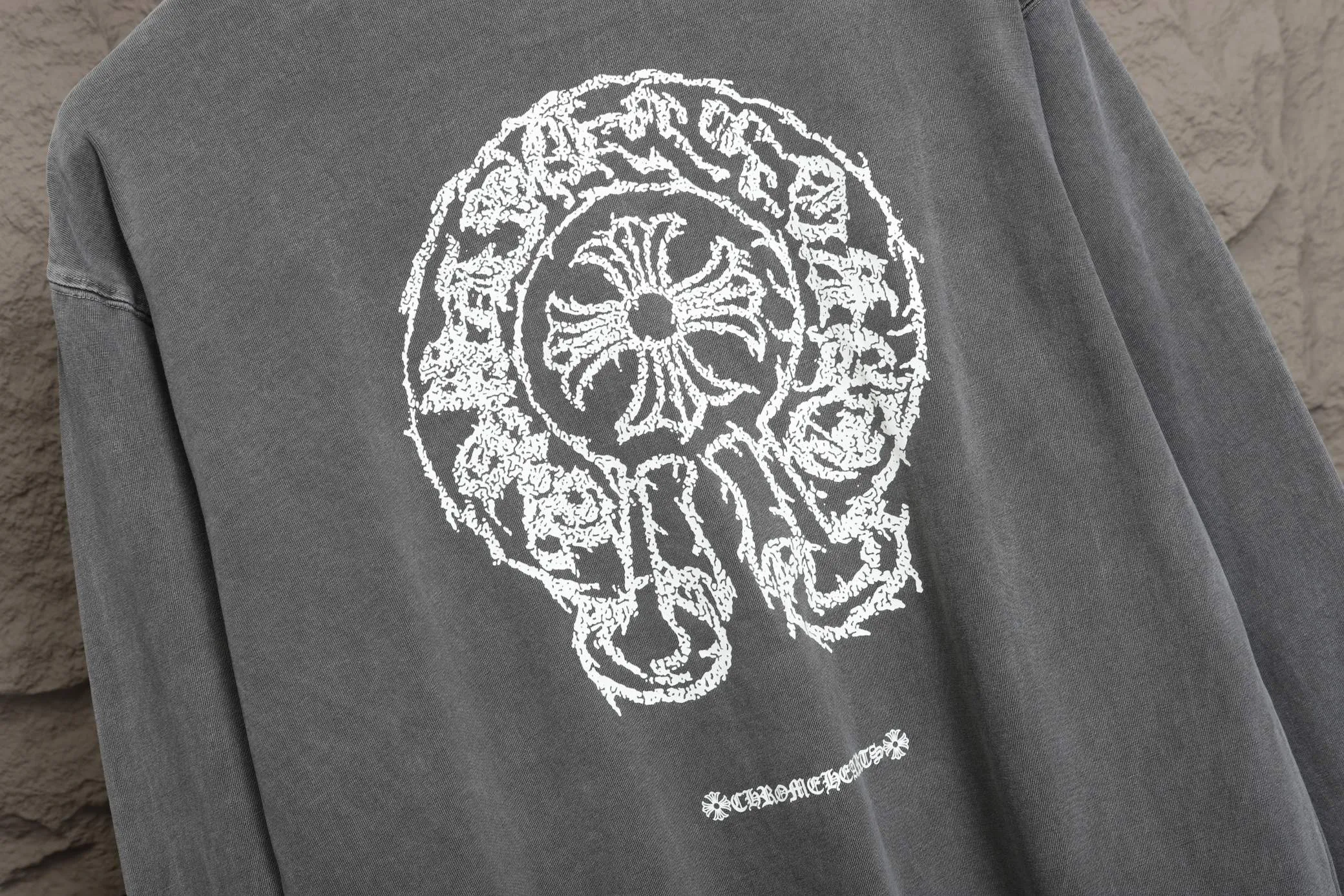 🅿️280 High-quality 25803 2025 early autumn new release🔥 Croxin washed distressed disc length T, 270g high weight double yarn plain fabric, and both the fabric and the garment have been washed, which is equivalent to two washing processes to prevent shrinkage.